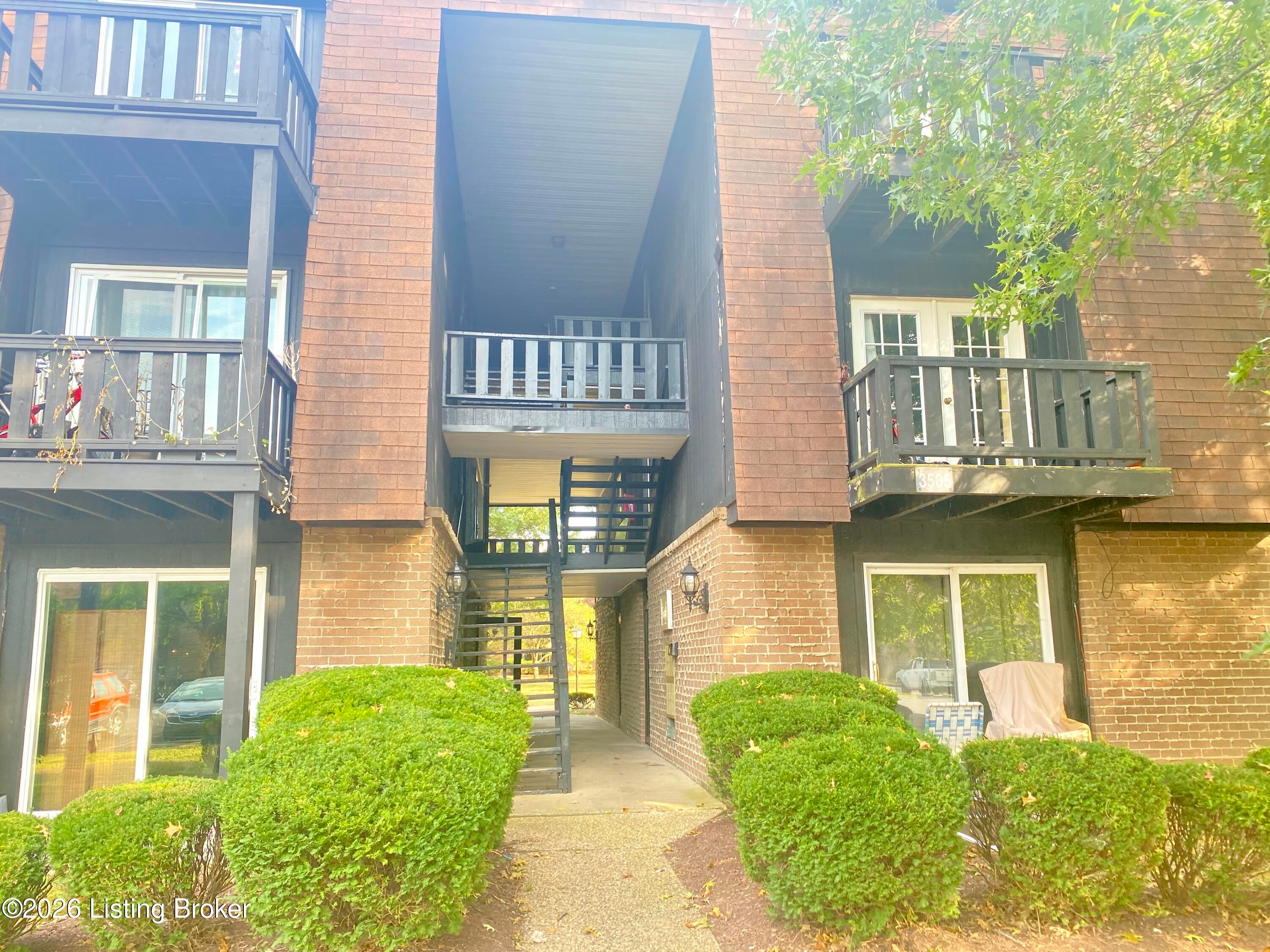 3505 Lodge Ln APT 311