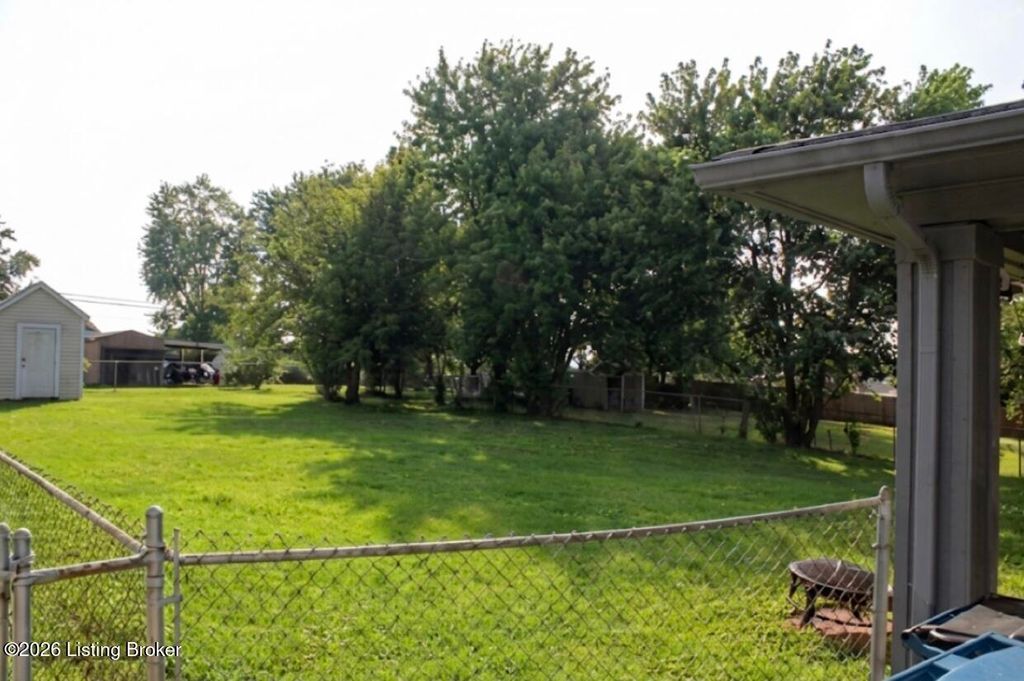 Photo of 209 Riverview Ln, Shepherdsville, KY 40165 (MLS # 1722220)