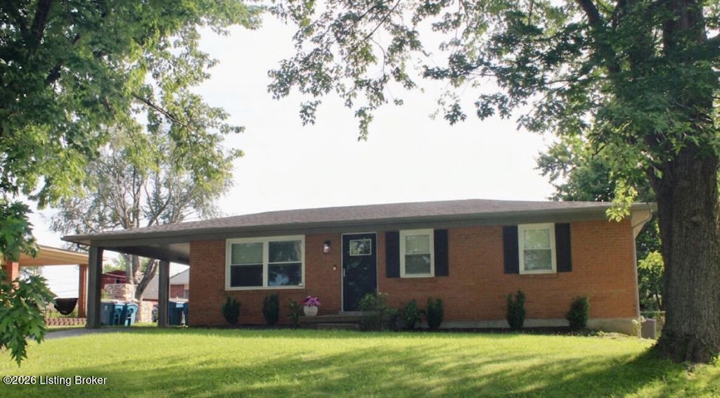 Photo of 209 Riverview Ln, Shepherdsville, KY 40165 (MLS # 1722220)