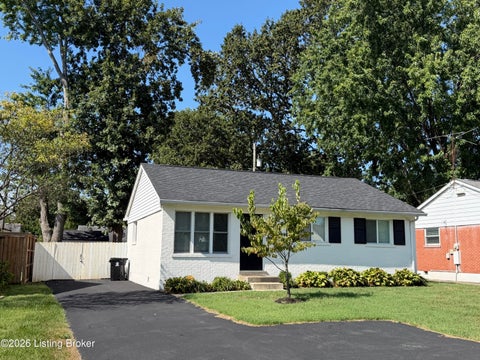 Photo of 3216 Wellingmoor Ave, Louisville, KY 40218 (MLS # 1729609)