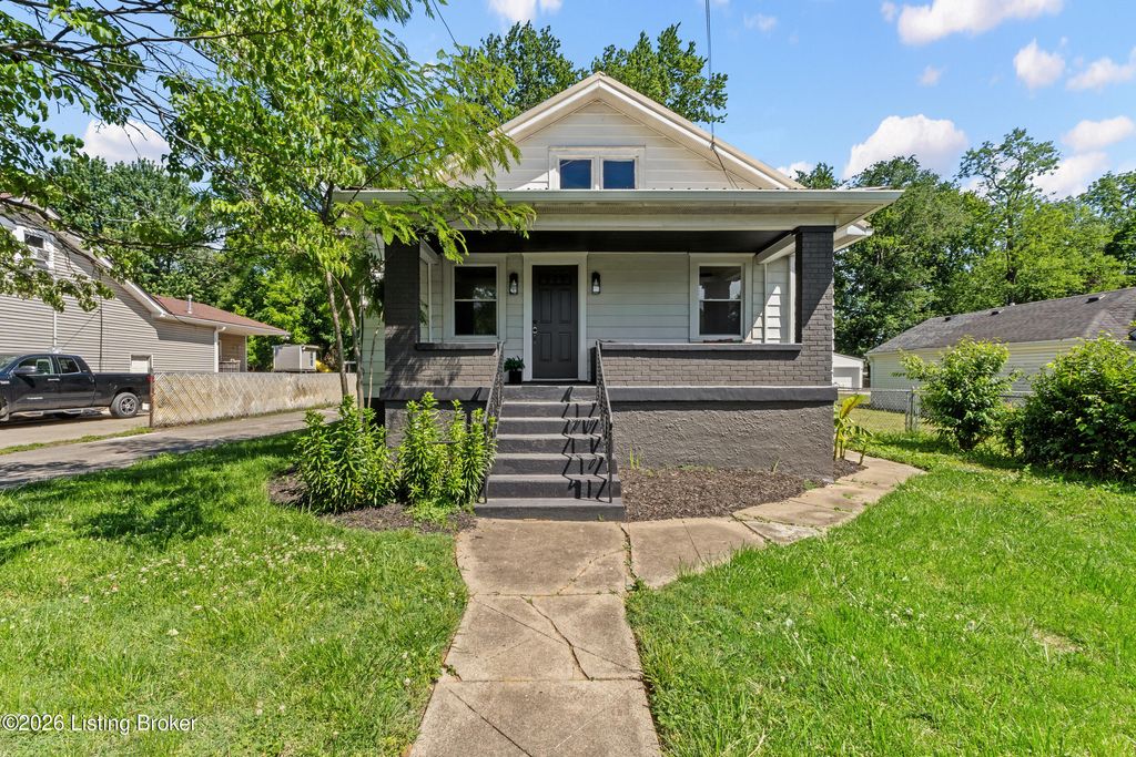 Photo of 1418 Indiana Ave, Louisville, KY 40213 (MLS # 1717544)