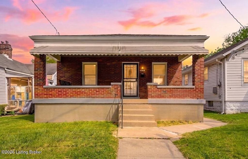 Photo of 3617 Woodruff Ave, Louisville, KY 40215 (MLS # 1714319)