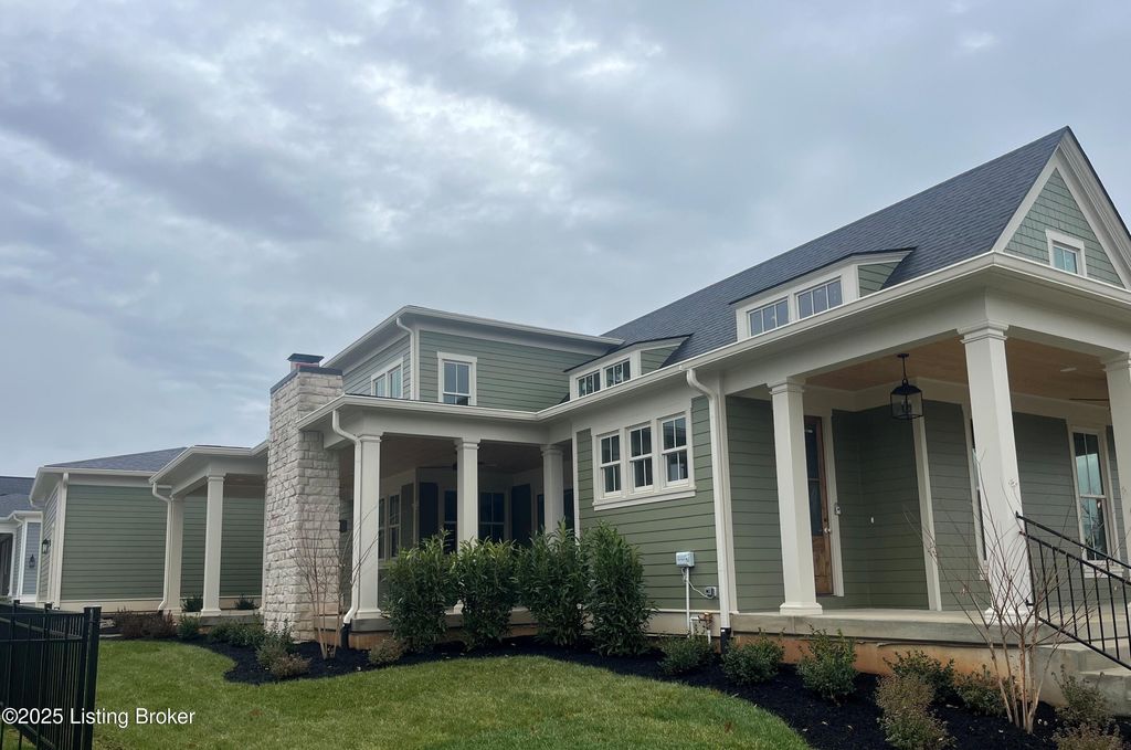 Photo of 11732 Sweetflag Cir, Prospect, KY 40059 (MLS # 1697881)