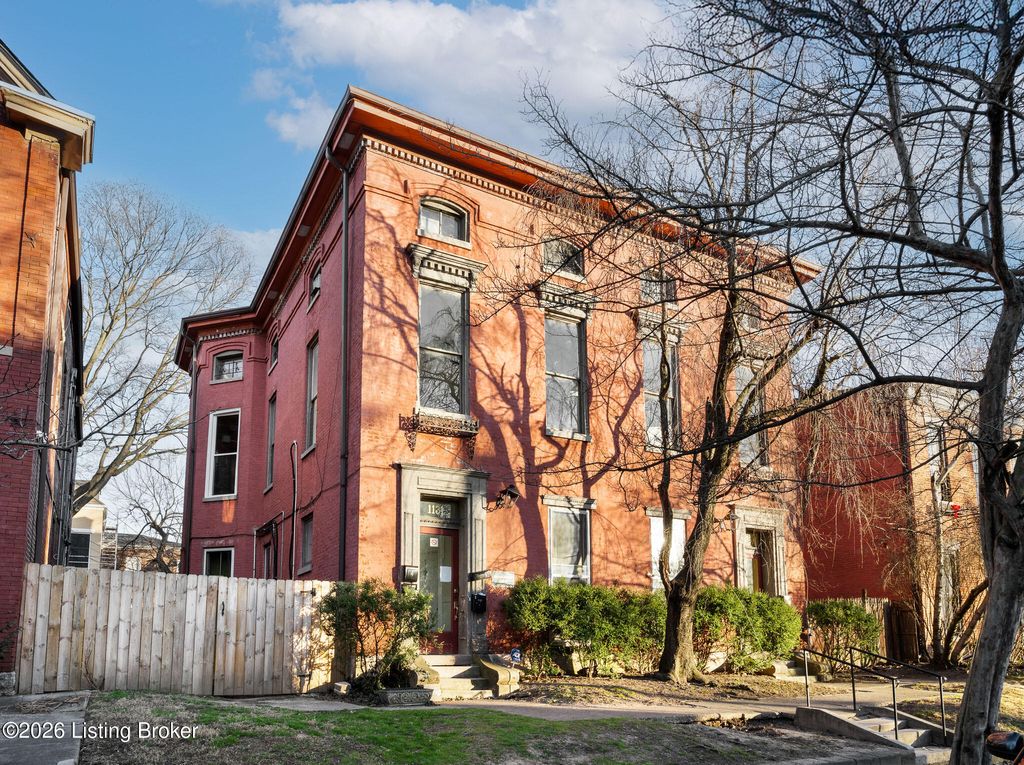 Photo of 1131 S Brook St #APT 4, Louisville, KY 40203 (MLS # 1707556)