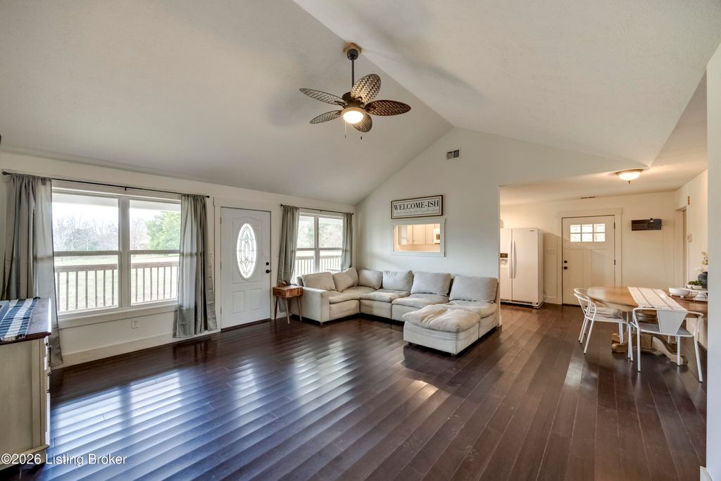 Photo of 918 Oklahoma Rd, Bee Spring, KY 42207 (MLS # 1709776)