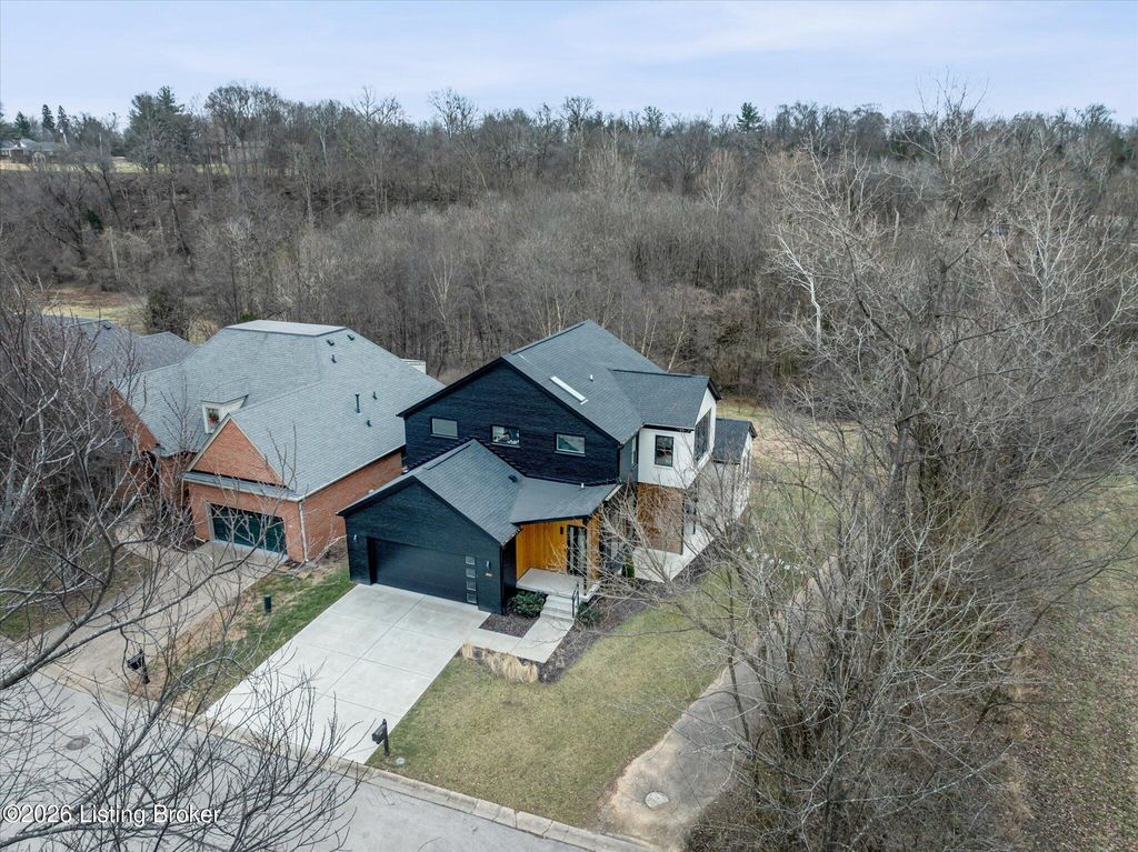 Photo of 2803 Rivers Edge Rd, Louisville, KY 40222 (MLS # 1707369)