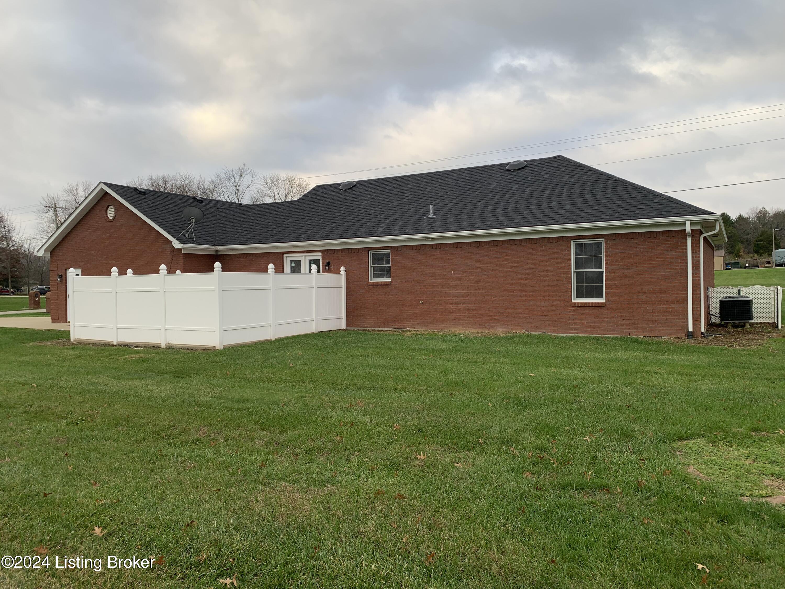300 S South Saint Gregory Church Rd, Coxs Creek, Kentucky image 4