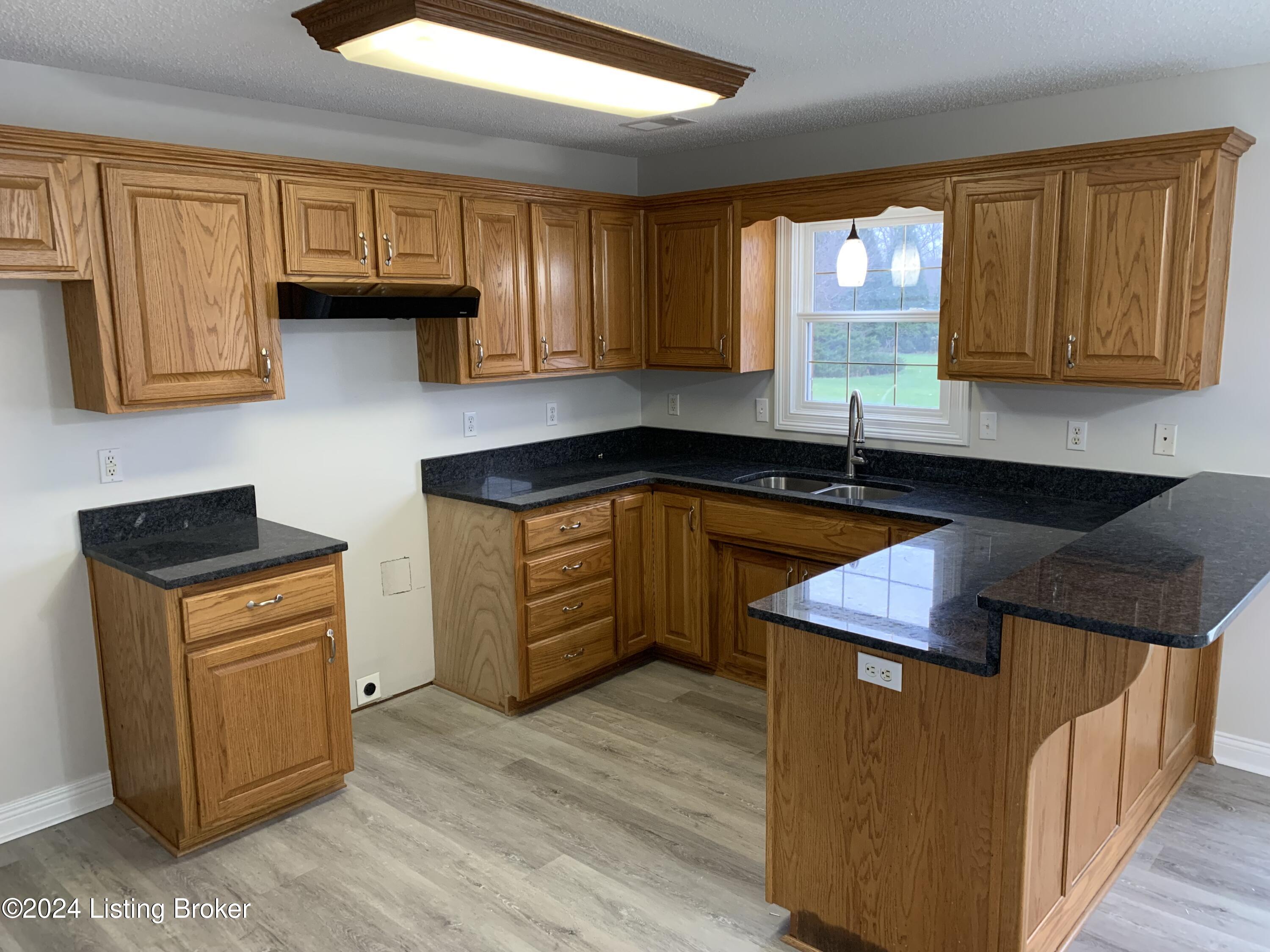 300 S South Saint Gregory Church Rd, Coxs Creek, Kentucky image 11