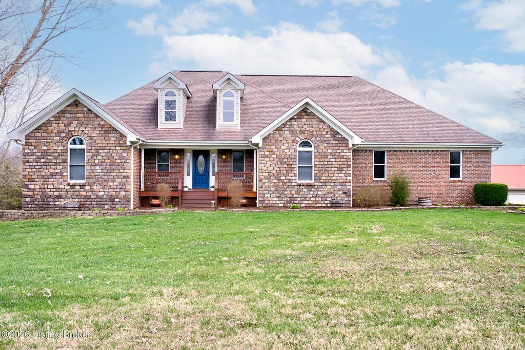 Photo of 710 Hickory Ln, La Grange, KY 40031 (MLS # 1711468)