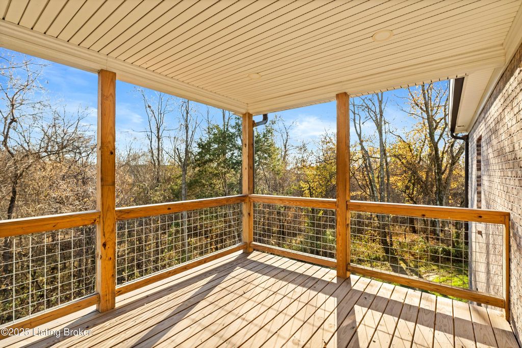 Photo of 135 Briar Hill Rd, Taylorsville, KY 40071 (MLS # 1703448)