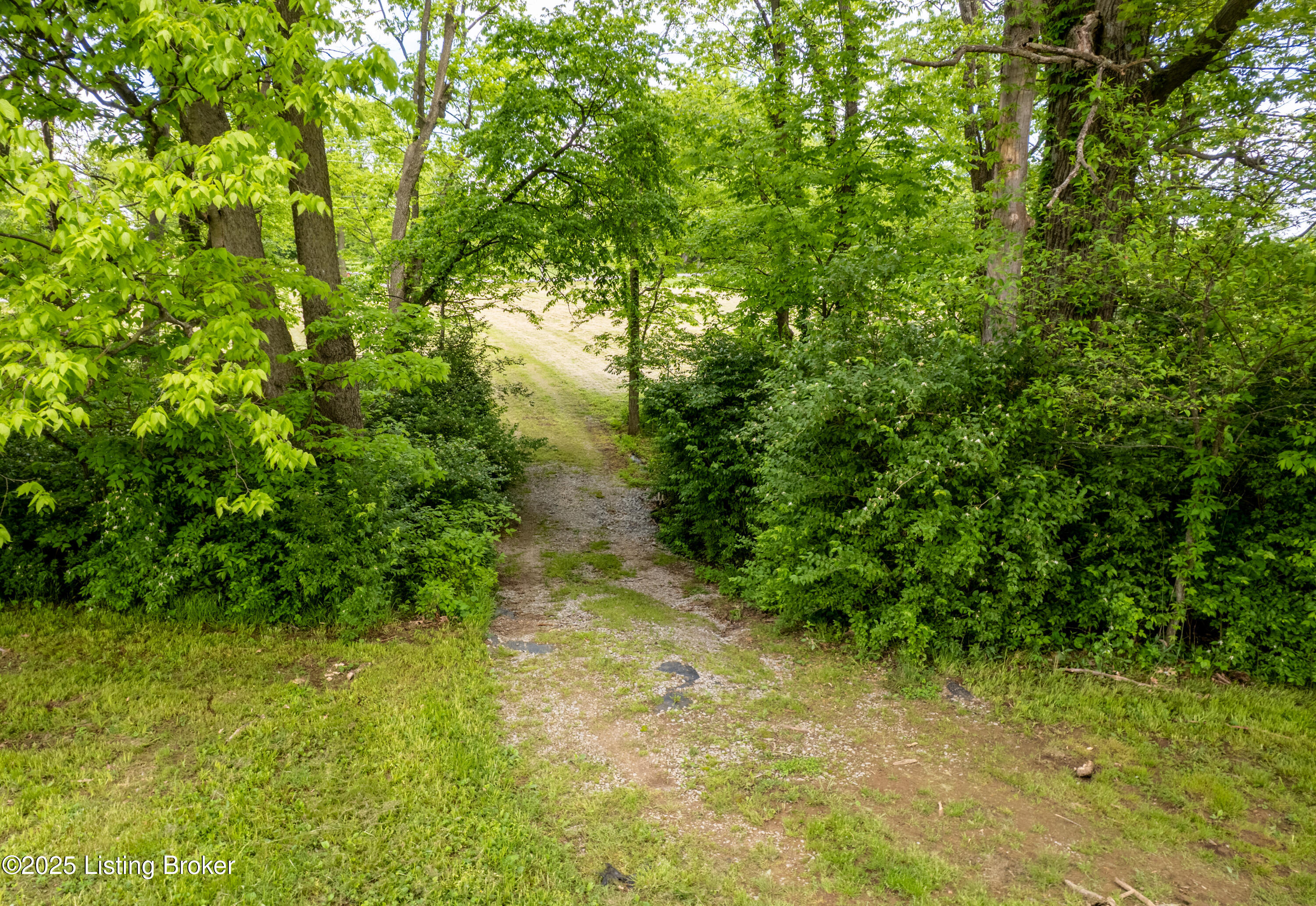 12 Clear Creek Rd