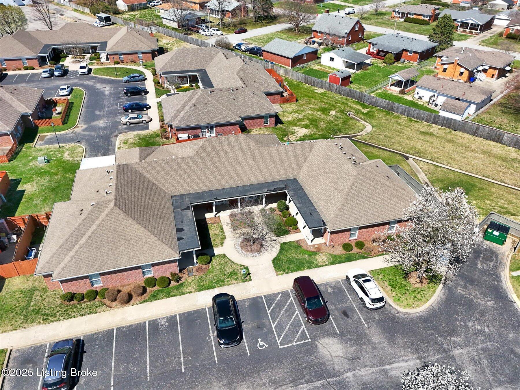7616 Stovall Pl, Louisville, Kentucky image 40