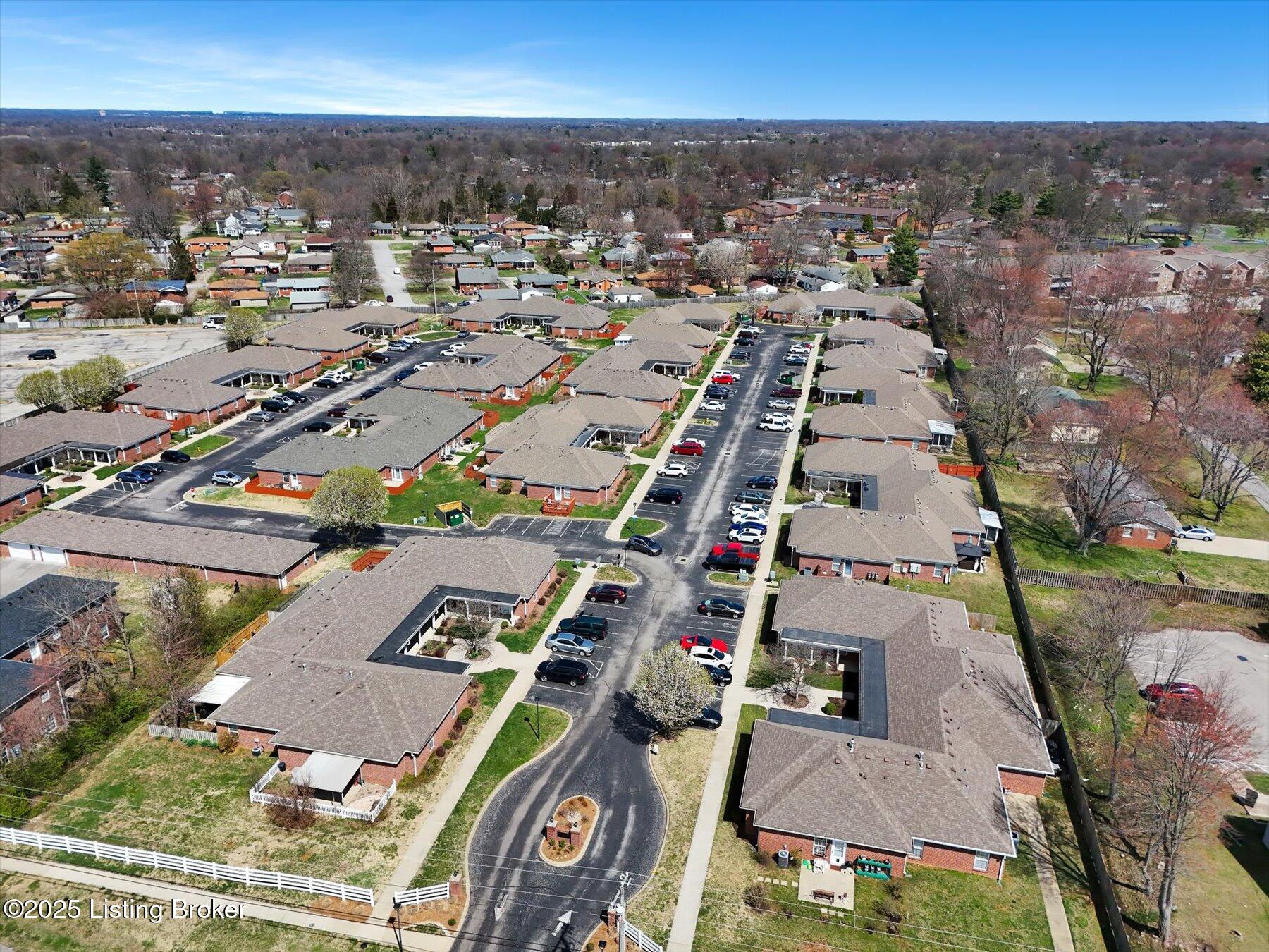 7616 Stovall Pl, Louisville, Kentucky image 42