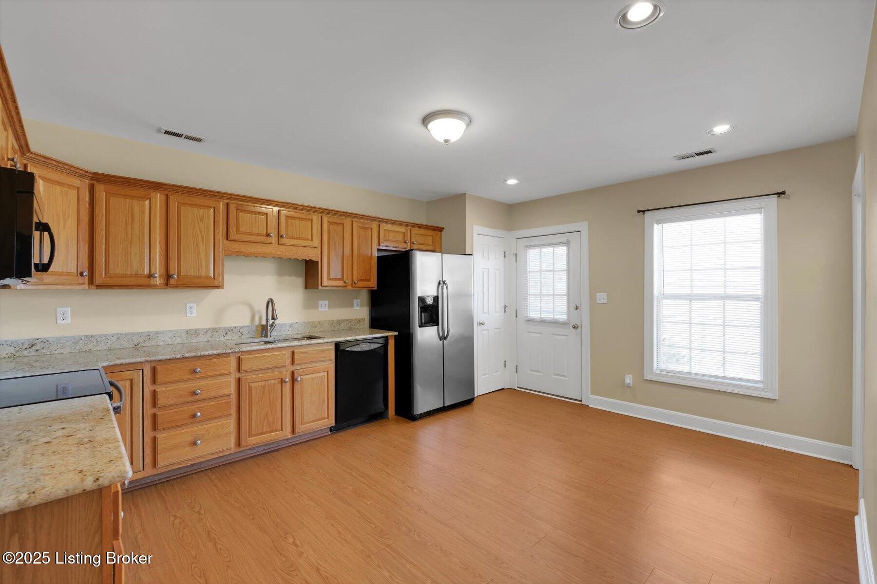 7616 Stovall Pl, Louisville, Kentucky image 6