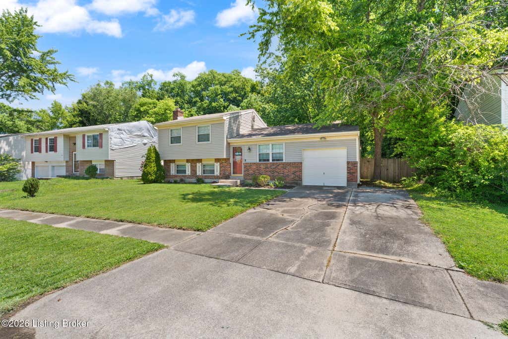 Photo of 5211 Baywood Dr, Louisville, KY 40241 (MLS # 1721791)