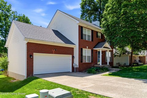 Photo of 4707 Tuscany Way, Louisville, KY 40299 (MLS # 1717334)