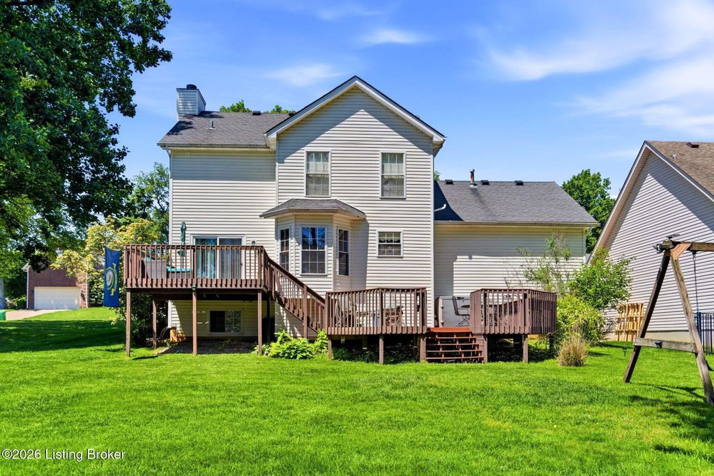 Photo of 4707 Tuscany Way, Louisville, KY 40299 (MLS # 1717334)