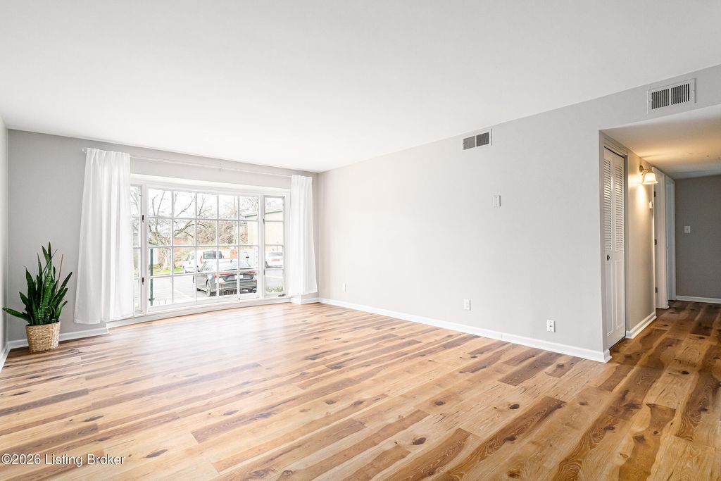 Photo of 411 Highwood Dr, Louisville, KY 40206 (MLS # 1711184)