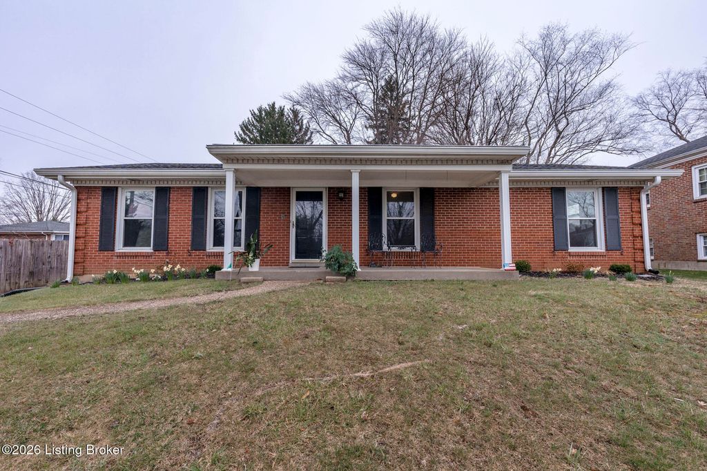 Photo of 2611 Welsford Way, Louisville, KY 40242 (MLS # 1711116)