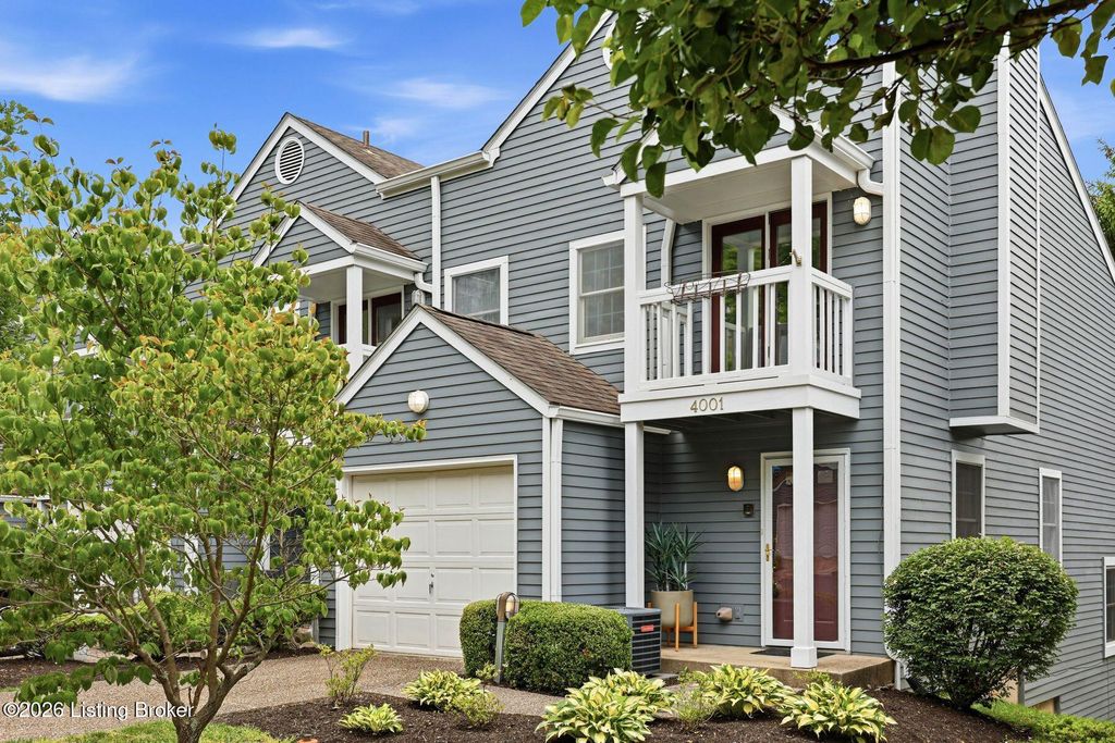 Photo of 4001 Harrods Landing Dr, Prospect, KY 40059 (MLS # 1717721)