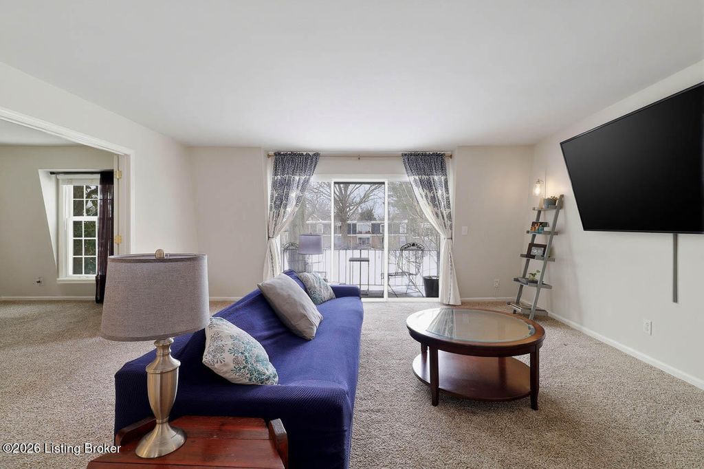 Photo of 521 Zorn Ave #F4, Louisville, KY 40206 (MLS # 1708444)