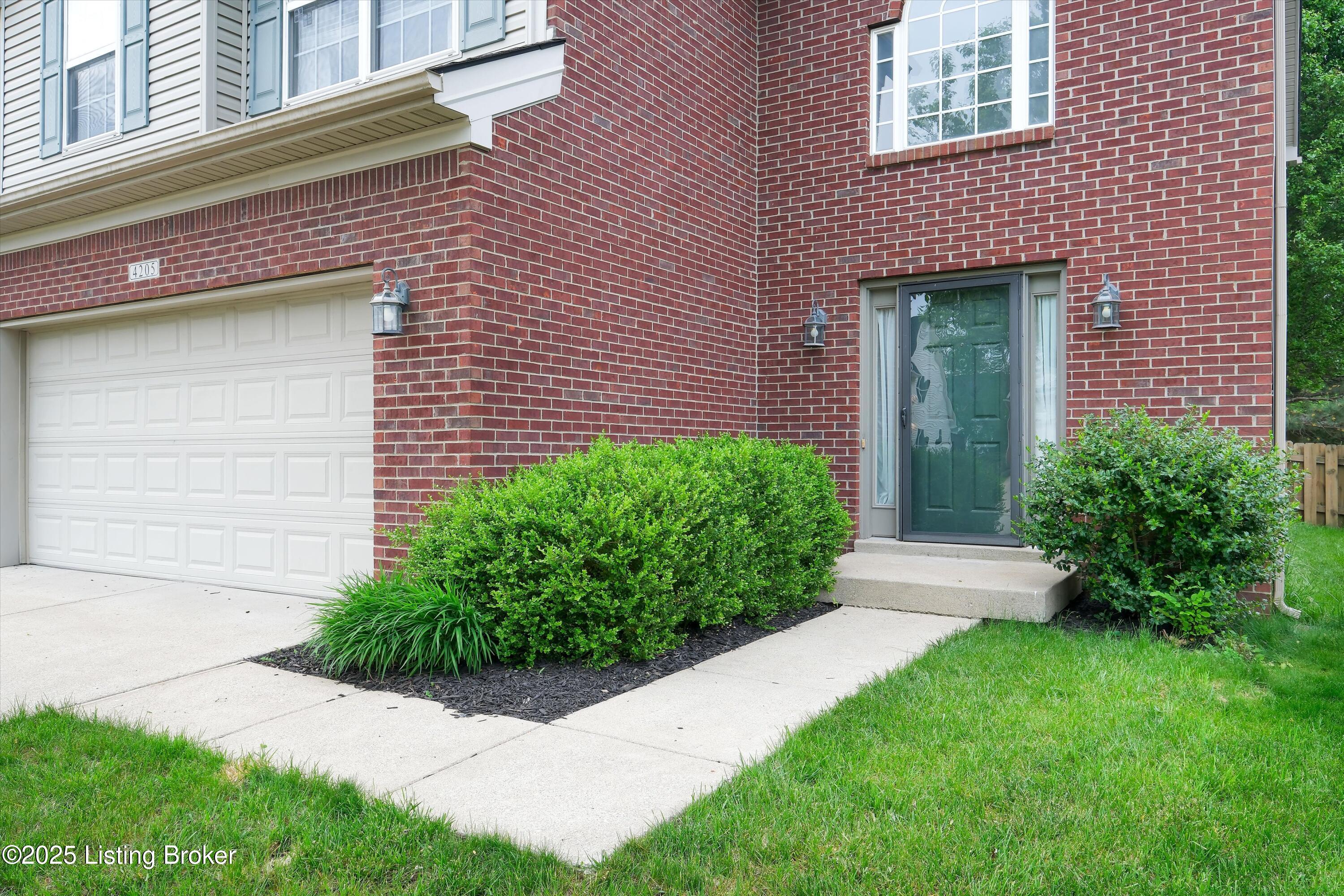 4205 Brownsboro Glen Rd, Louisville, Kentucky image 2