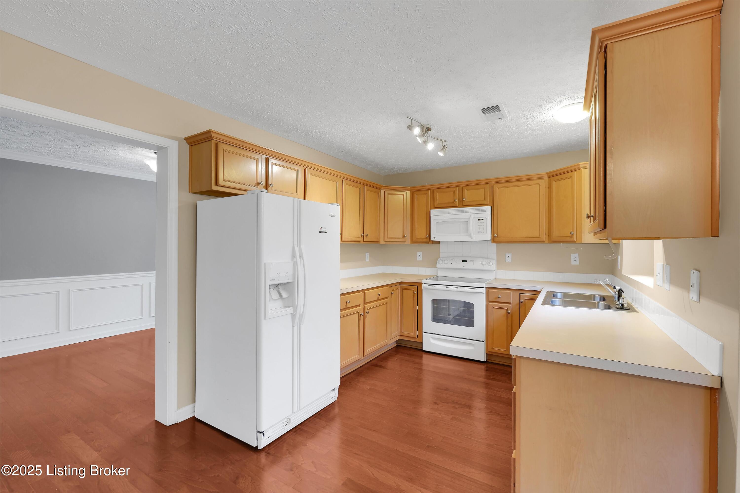 4205 Brownsboro Glen Rd, Louisville, Kentucky image 18