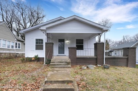 Photo of 113 S Madison Ave, Louisville, KY 40243 (MLS # 1705467)