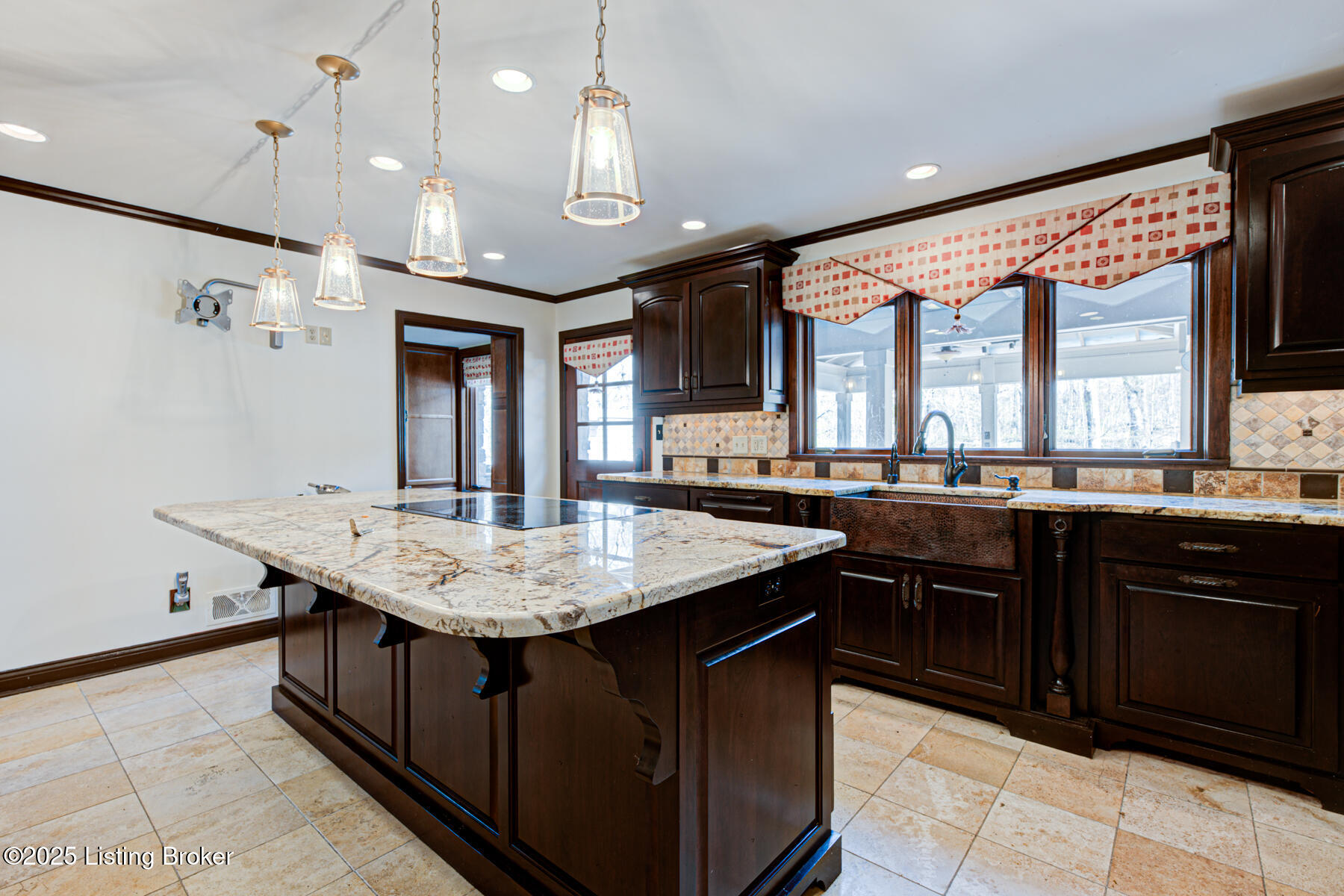 6601 Old Heady Rd, Louisville, Kentucky image 13