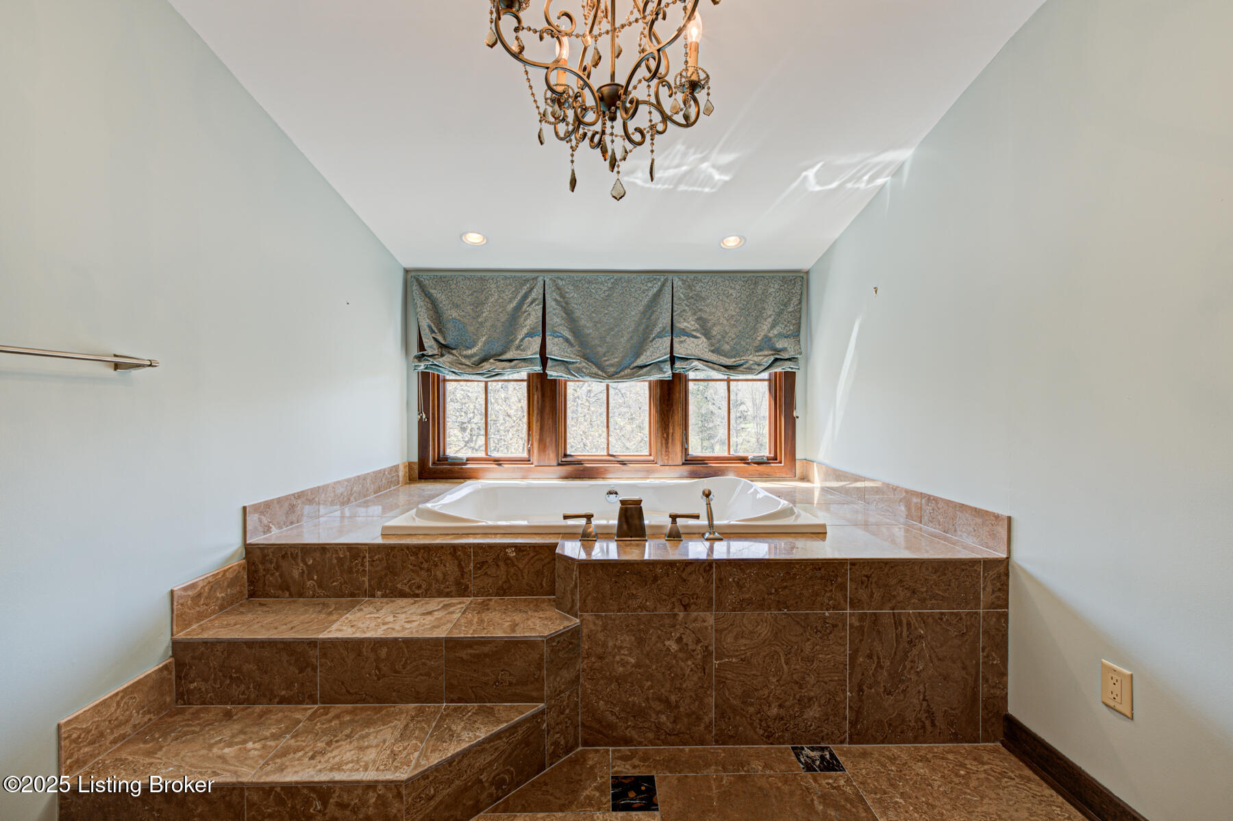 6601 Old Heady Rd, Louisville, Kentucky image 30