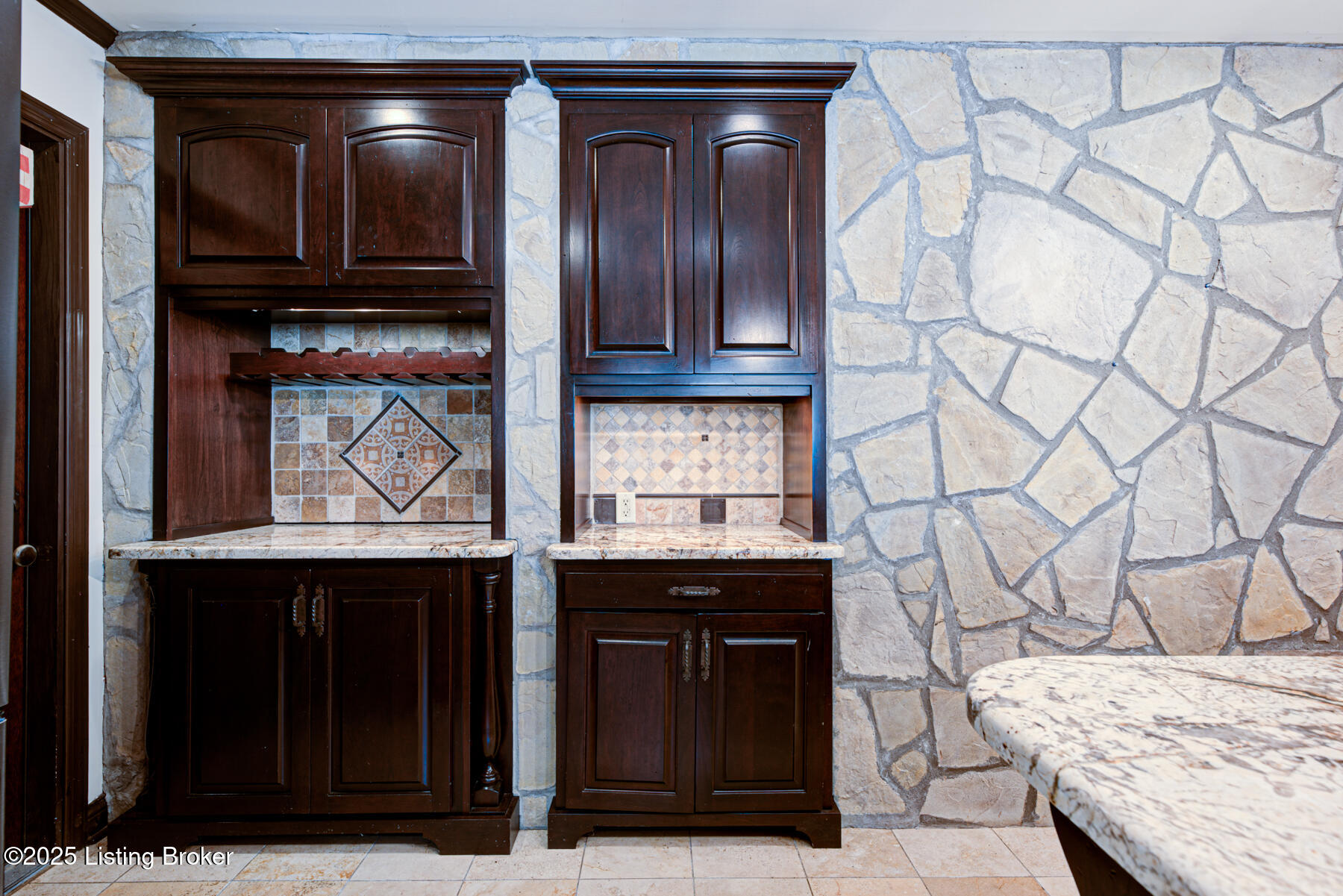 6601 Old Heady Rd, Louisville, Kentucky image 14
