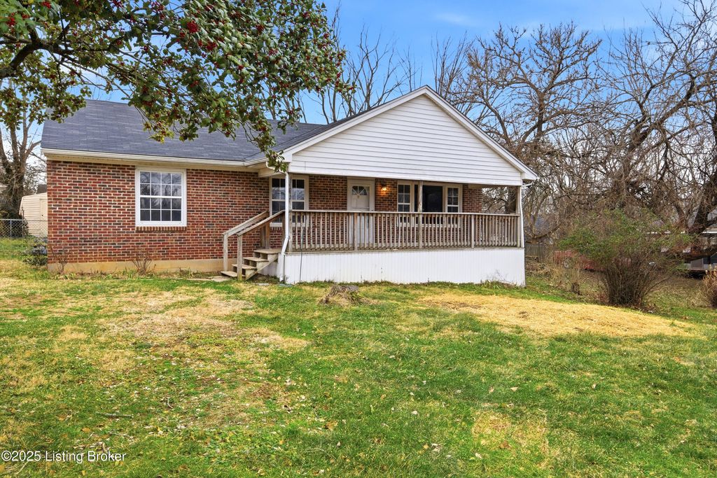 Photo of 1812 Roosevelt Ave, Louisville, KY 40242 (MLS # 1705885)