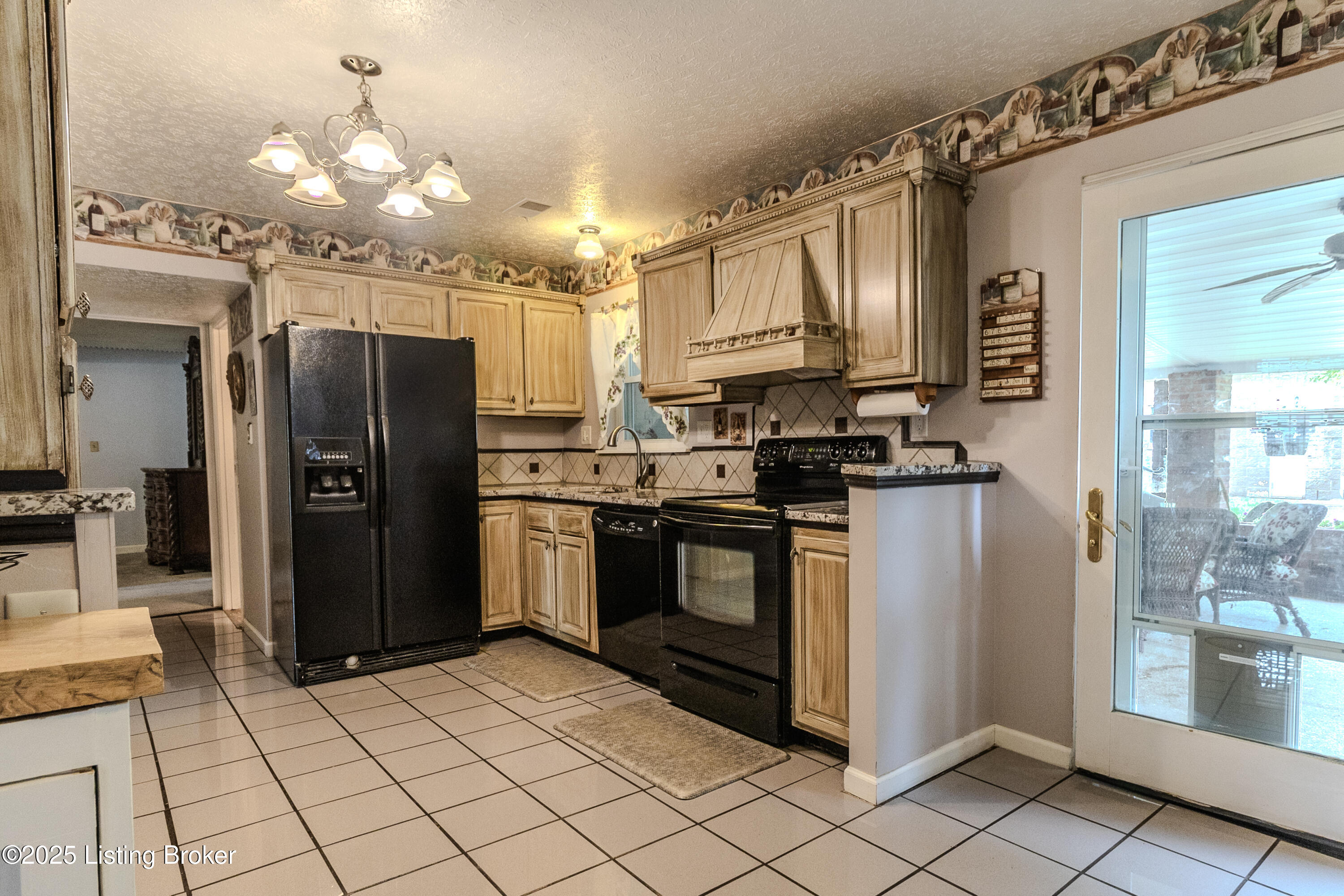 1123 Girard Dr, Louisville, Kentucky image 14