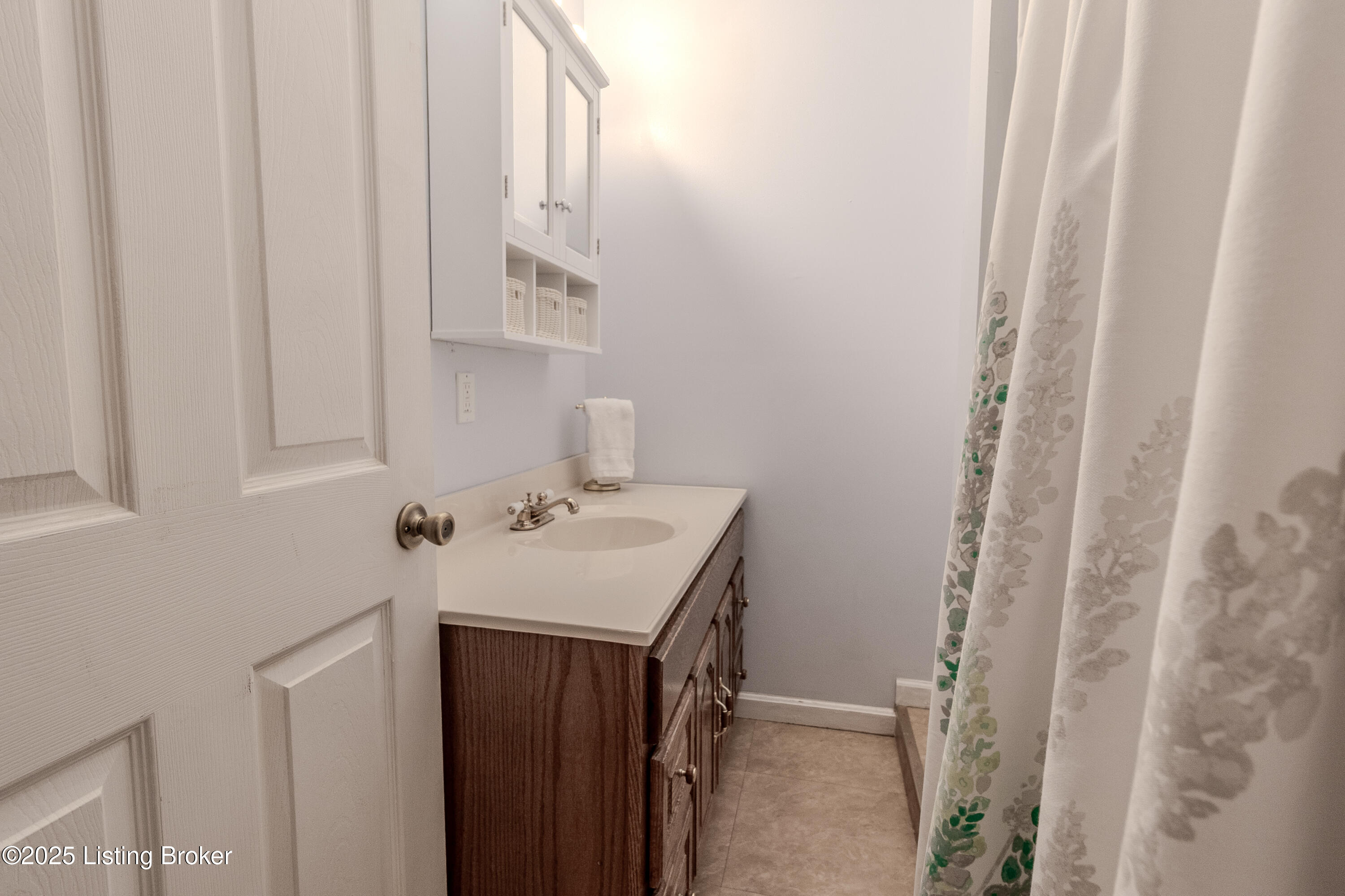1123 Girard Dr, Louisville, Kentucky image 33