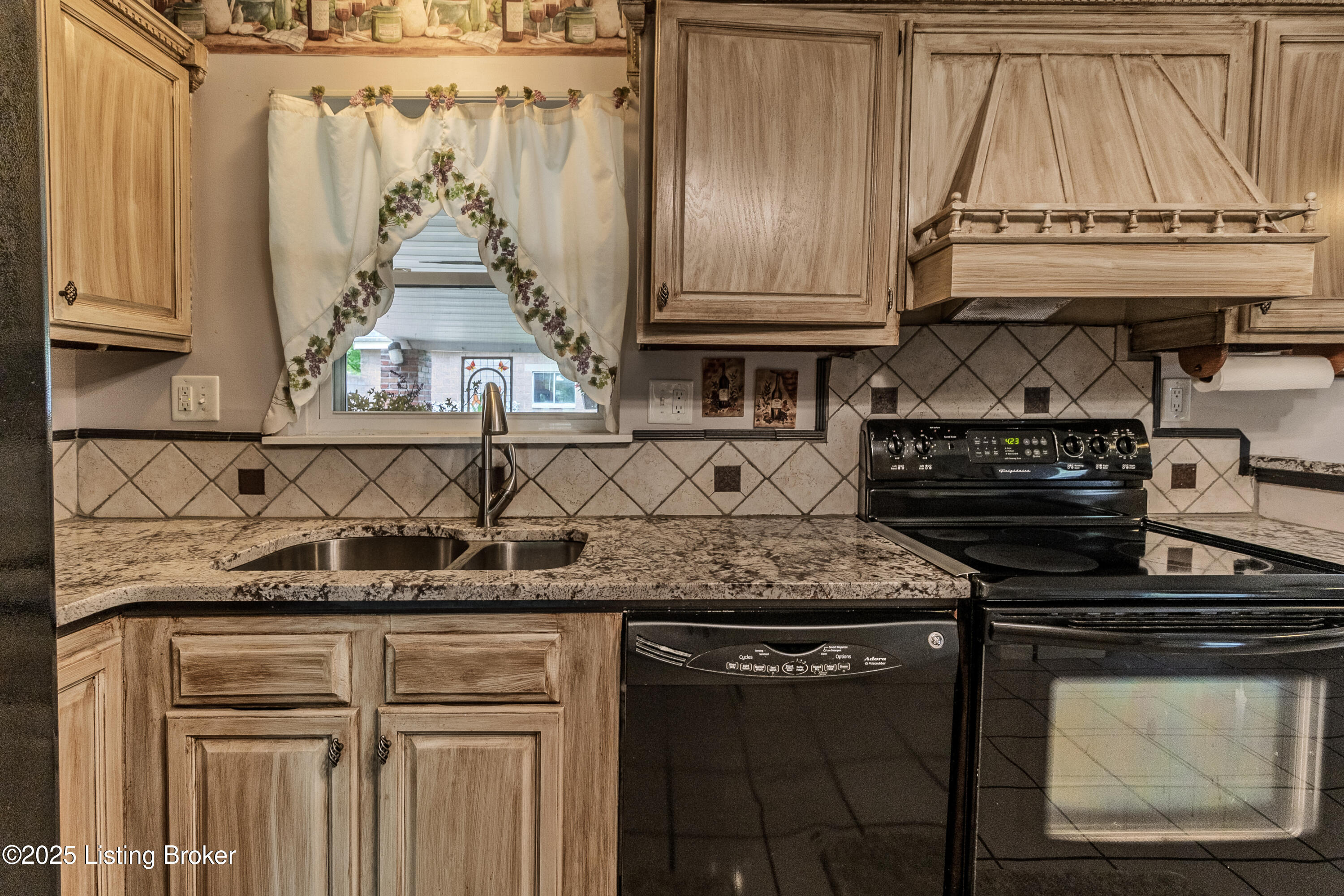 1123 Girard Dr, Louisville, Kentucky image 15
