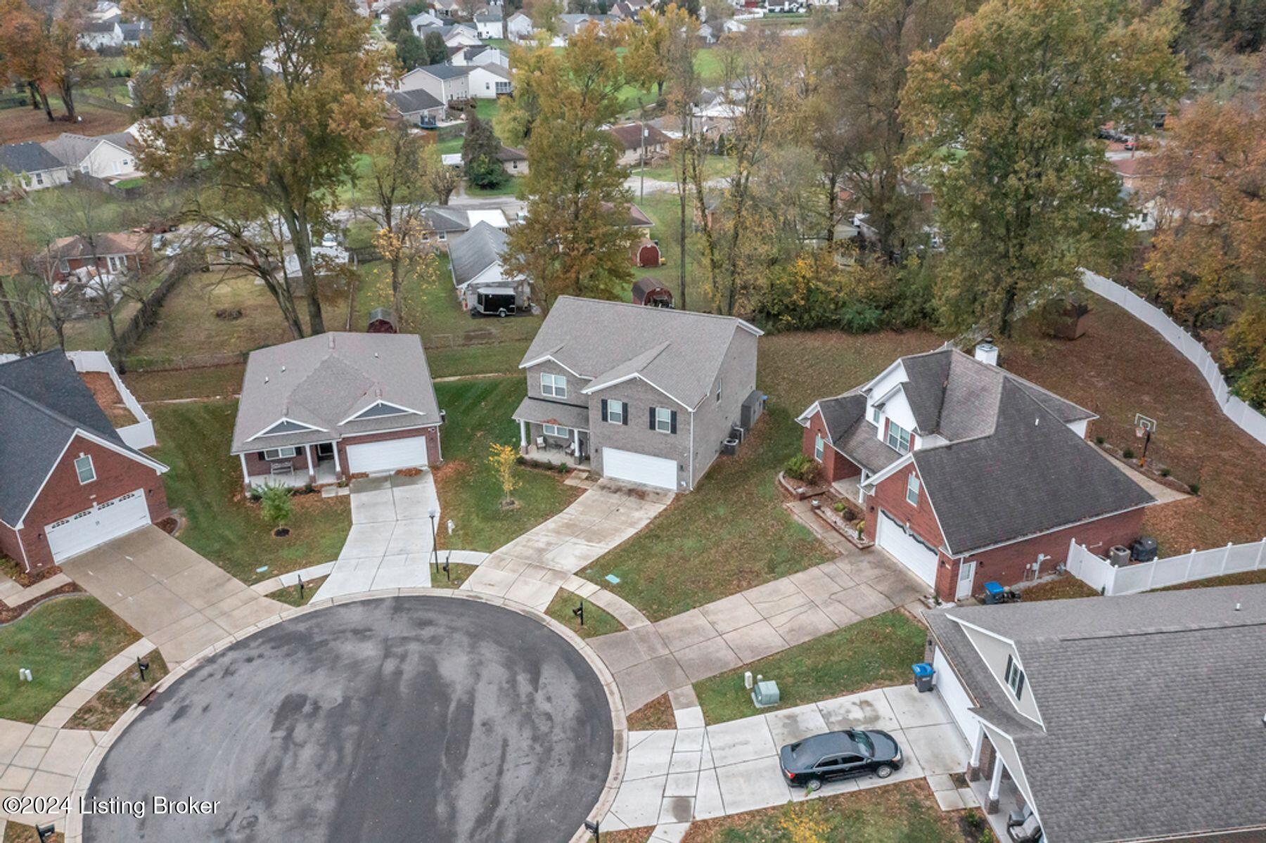 6410 Triplett Woods Dr, Louisville, Kentucky image 44