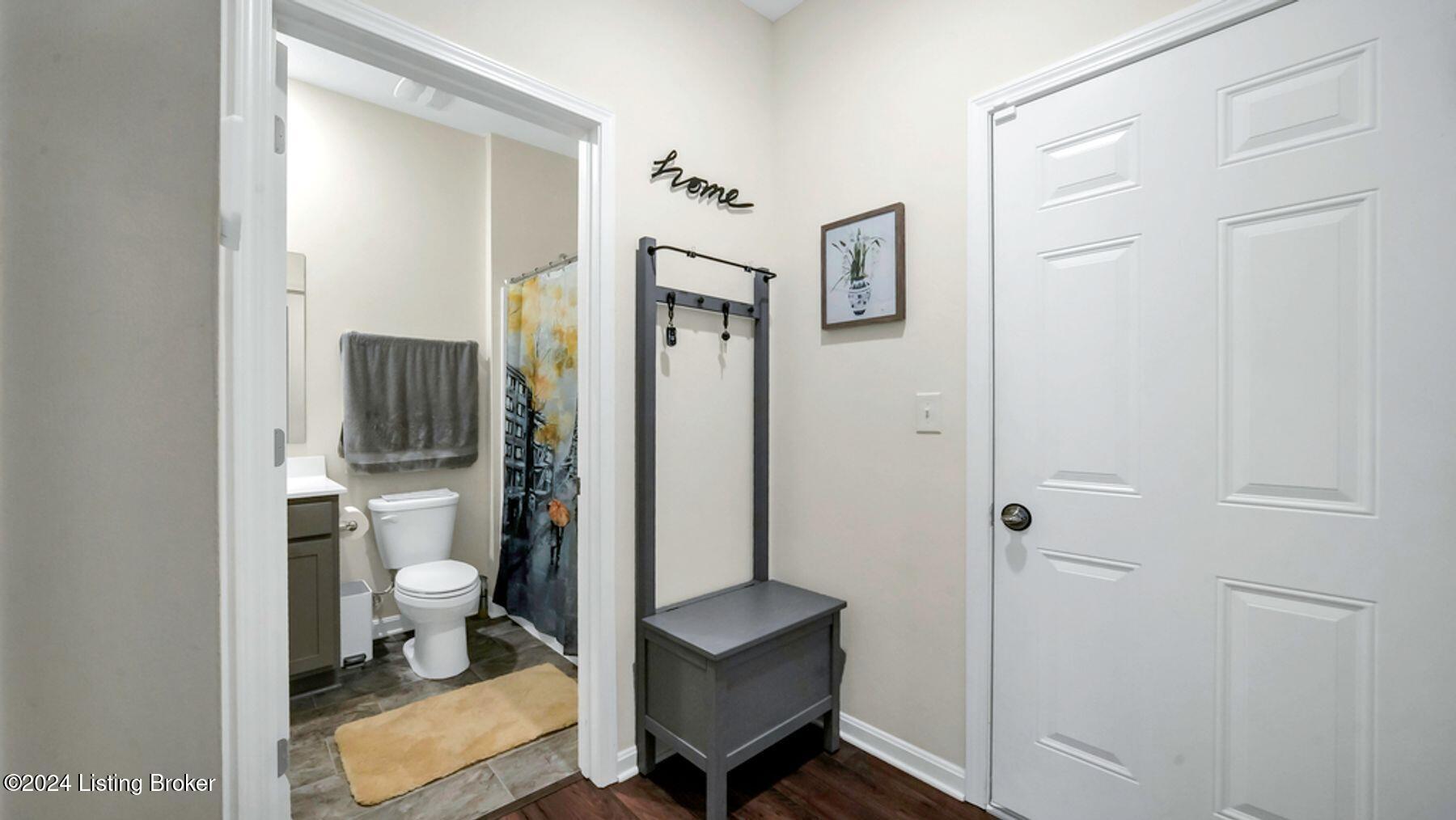 6410 Triplett Woods Dr, Louisville, Kentucky image 37