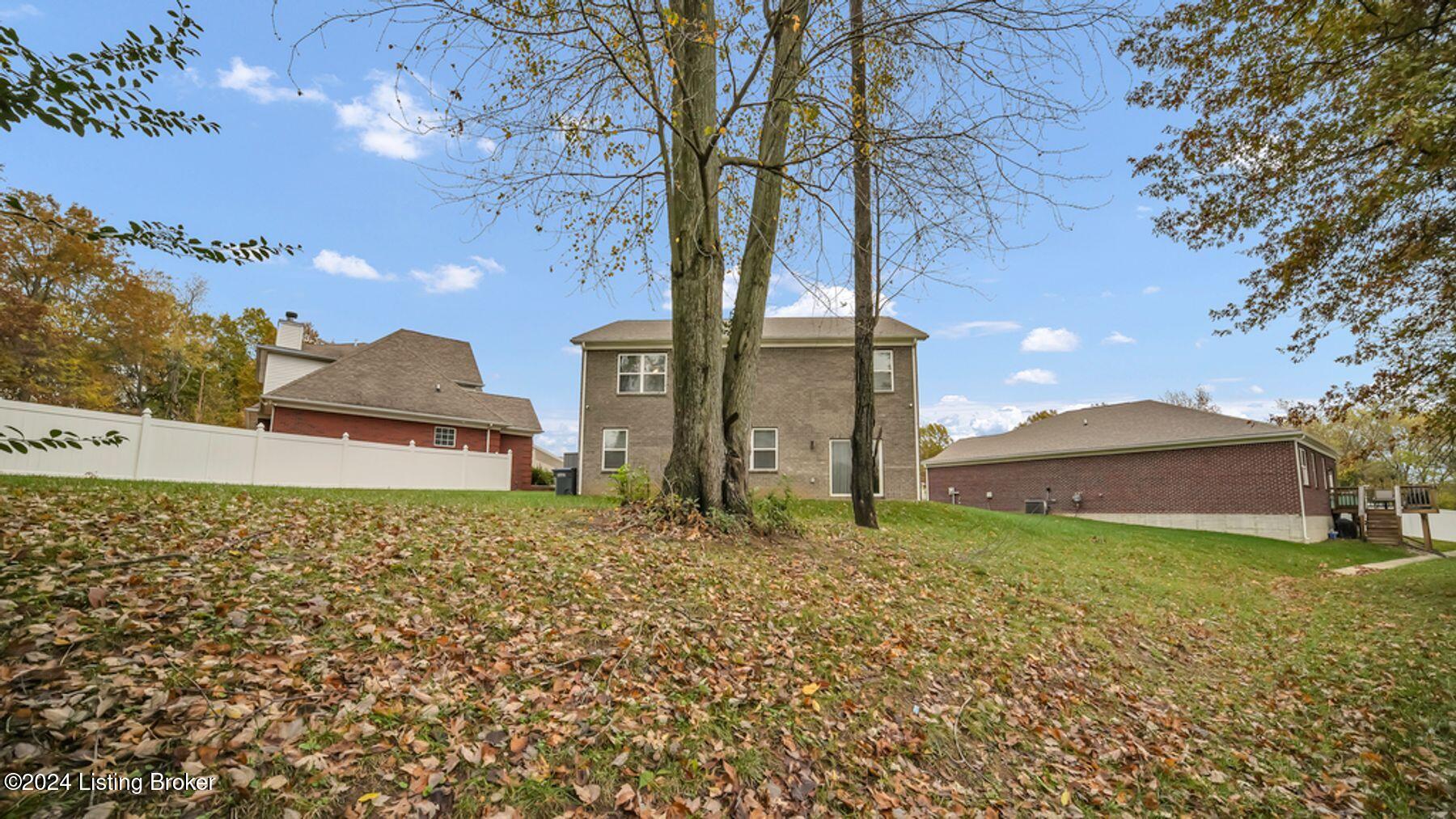 6410 Triplett Woods Dr, Louisville, Kentucky image 7