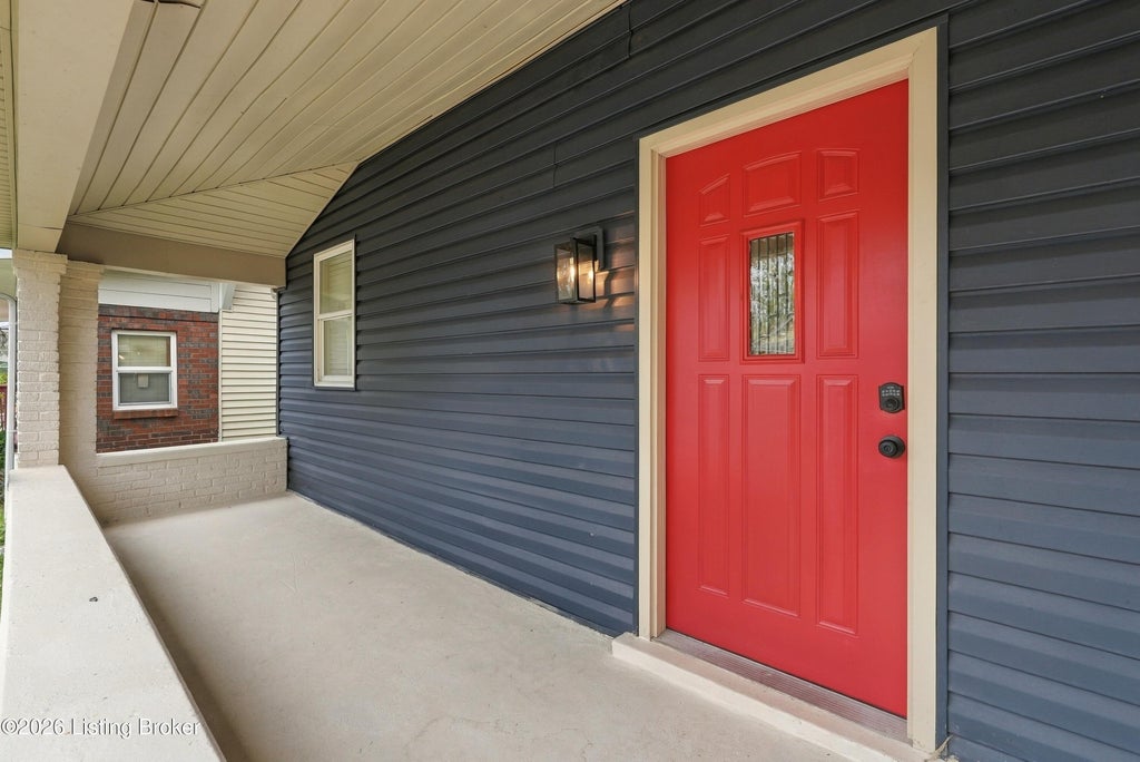 Photo of 813 Hazel St, Louisville, KY 40211 (MLS # 1732046)
