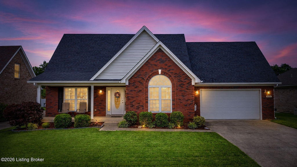 Photo of 8506 Soverign Way, Louisville, KY 40258 (MLS # 1721730)