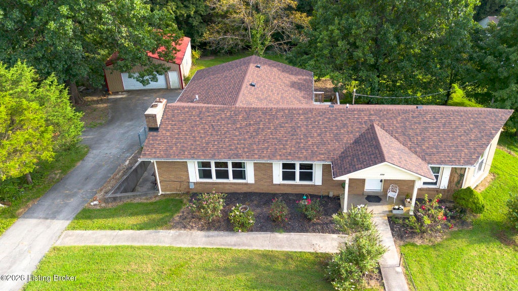 Photo of 259 E Valleyview Dr, Mt Washington, KY 40047 (MLS # 1720144)