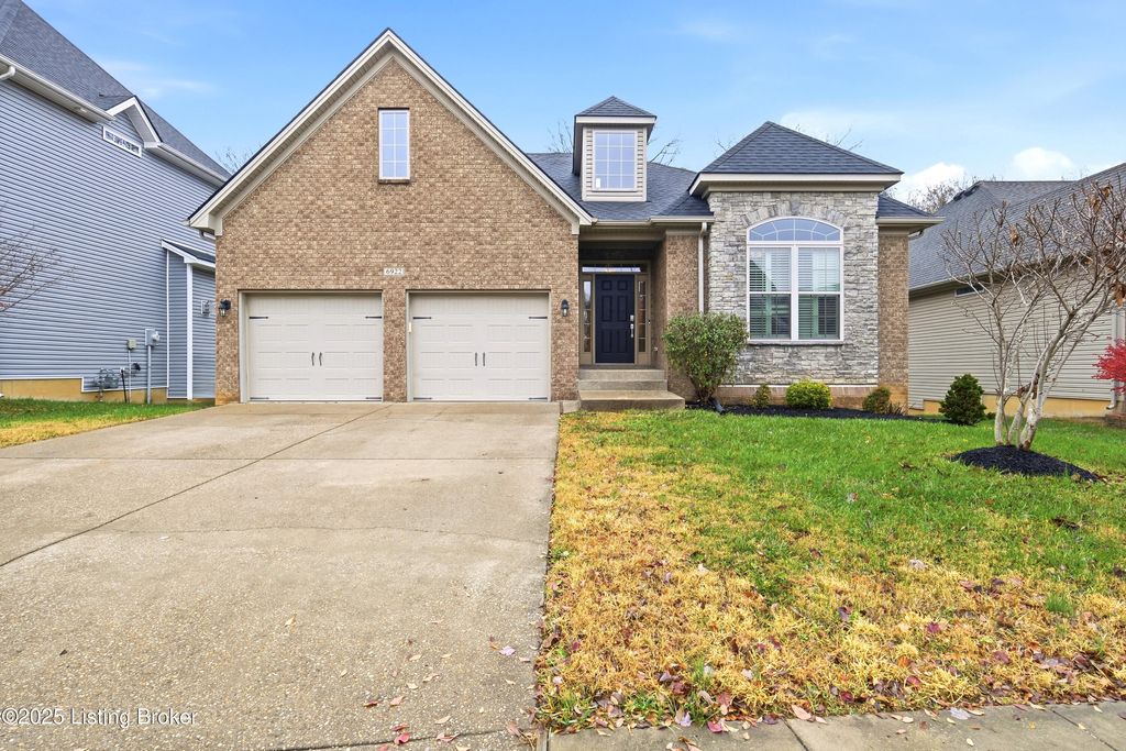 Photo of 6922 Franklin Farmer Way, Louisville, KY 40229 (MLS # 1704491)