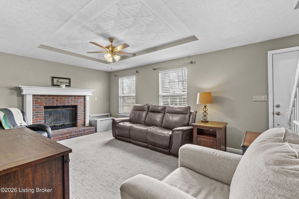 Photo of 4530 Greymont Dr, Louisville, KY 40229 (MLS # 1709398)