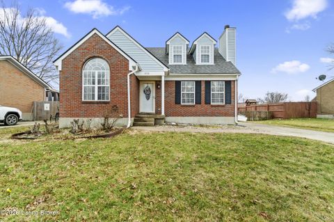 Photo of 4530 Greymont Dr, Louisville, KY 40229 (MLS # 1709398)