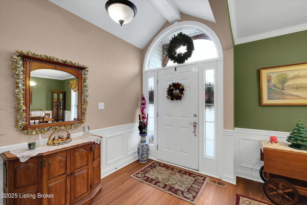 Photo of 1928 Prestwick Dr, La Grange, KY 40031 (MLS # 1705074)