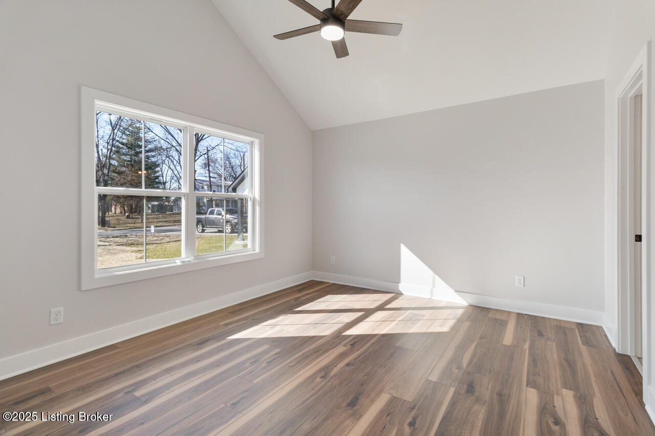 107 N Kennett Ave, Bardstown, Kentucky image 8
