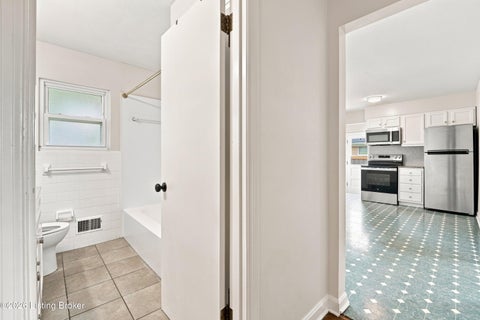 Tiny photo for 3455 Heatherfield Dr, Louisville, KY 40216 (MLS # 1730983)