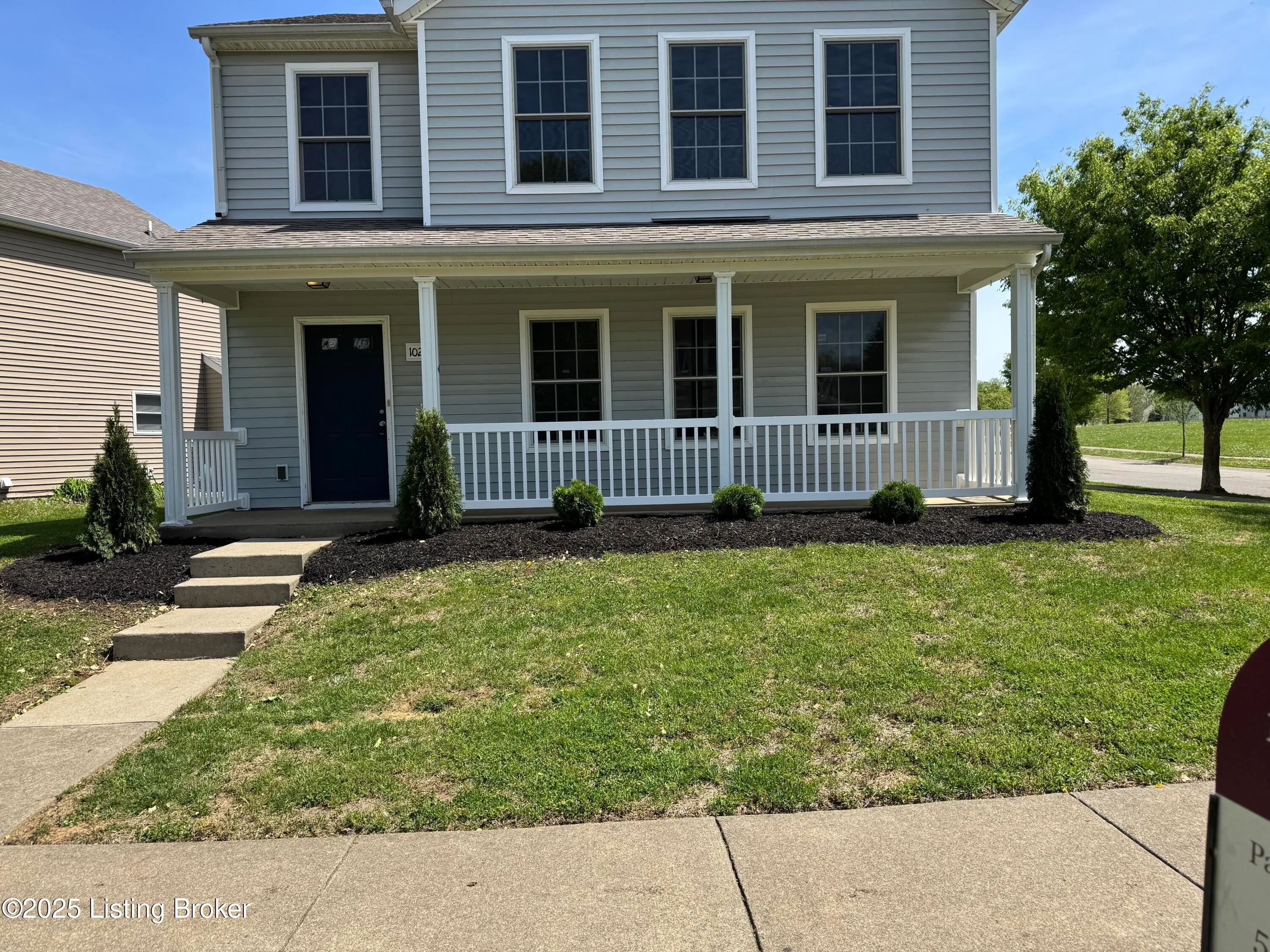 Louisville, Kentucky 40229, United States, 4 Bedrooms Bedrooms, ,3 BathroomsBathrooms,Residential,Active,108773