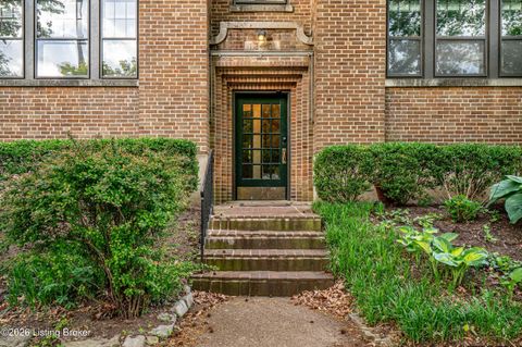 Photo of 1300 Everett Ave #APT 3, Louisville, KY 40204 (MLS # 1715064)
