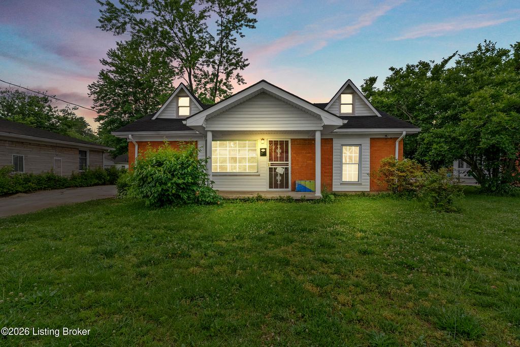 Photo of 1012 Cristland Rd, Louisville, KY 40214 (MLS # 1718350)